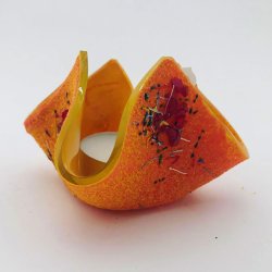 Unik strlende orange fyrfadslysestage 