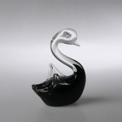 Sort glas svane