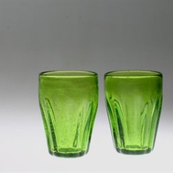 Grn drikkeglas